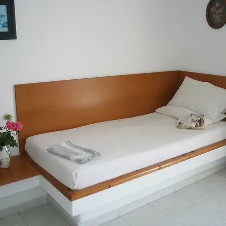 アパートホテル Sunlight 2*