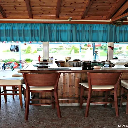 Sunlight Θεολόγος